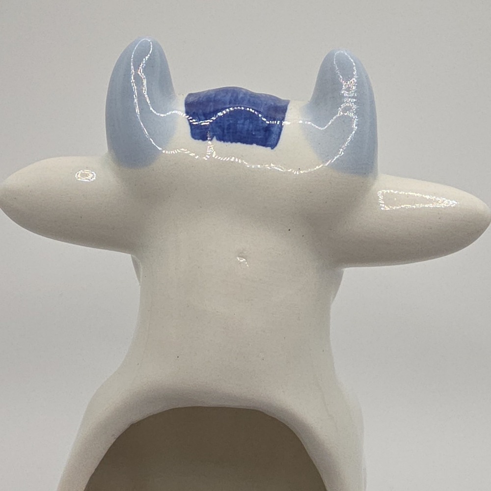 Delft Blue Porcelain Cow Creamer and Salt & Pepper Shakers Set - Picture 8 of 8